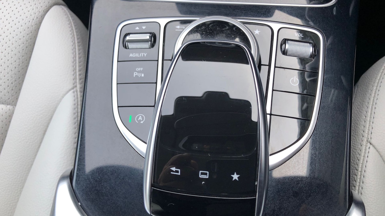 Used Mercedes-Benz C Class 2015 for sale - 77608125: Photo 35