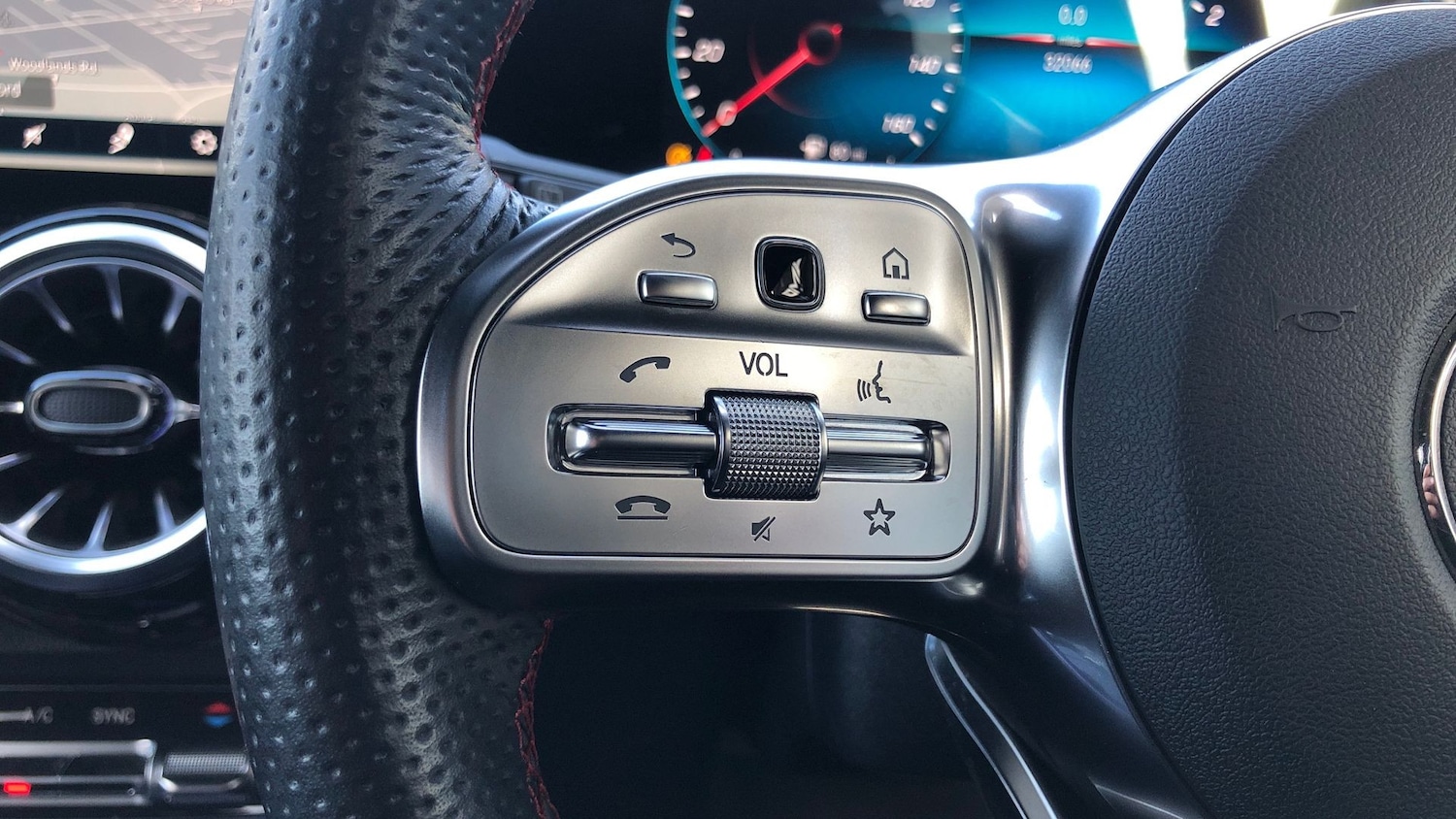 Used Mercedes-Benz GLB 2023 for sale - 77223117: Photo 19