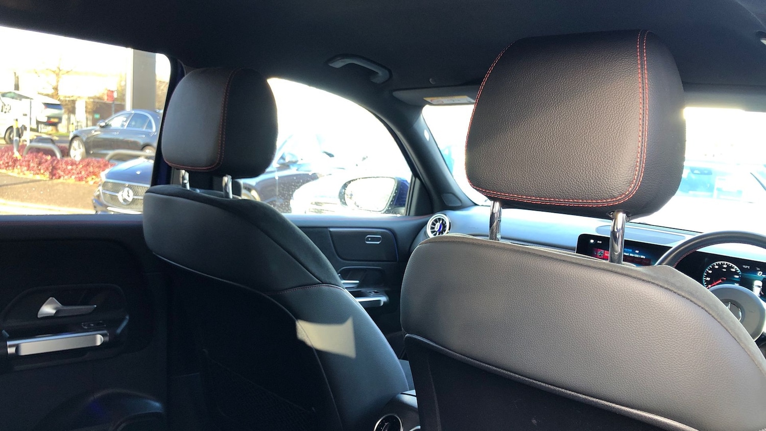 Used Mercedes-Benz GLB 2023 for sale - 77223117: Photo 24