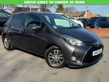 Used Toyota Yaris 2015 for sale - 74746341: Photo