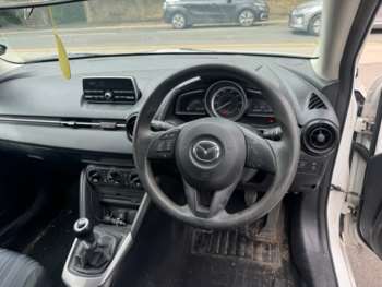 Used Mazda Mazda2 2017 for sale - 74581120: Photo