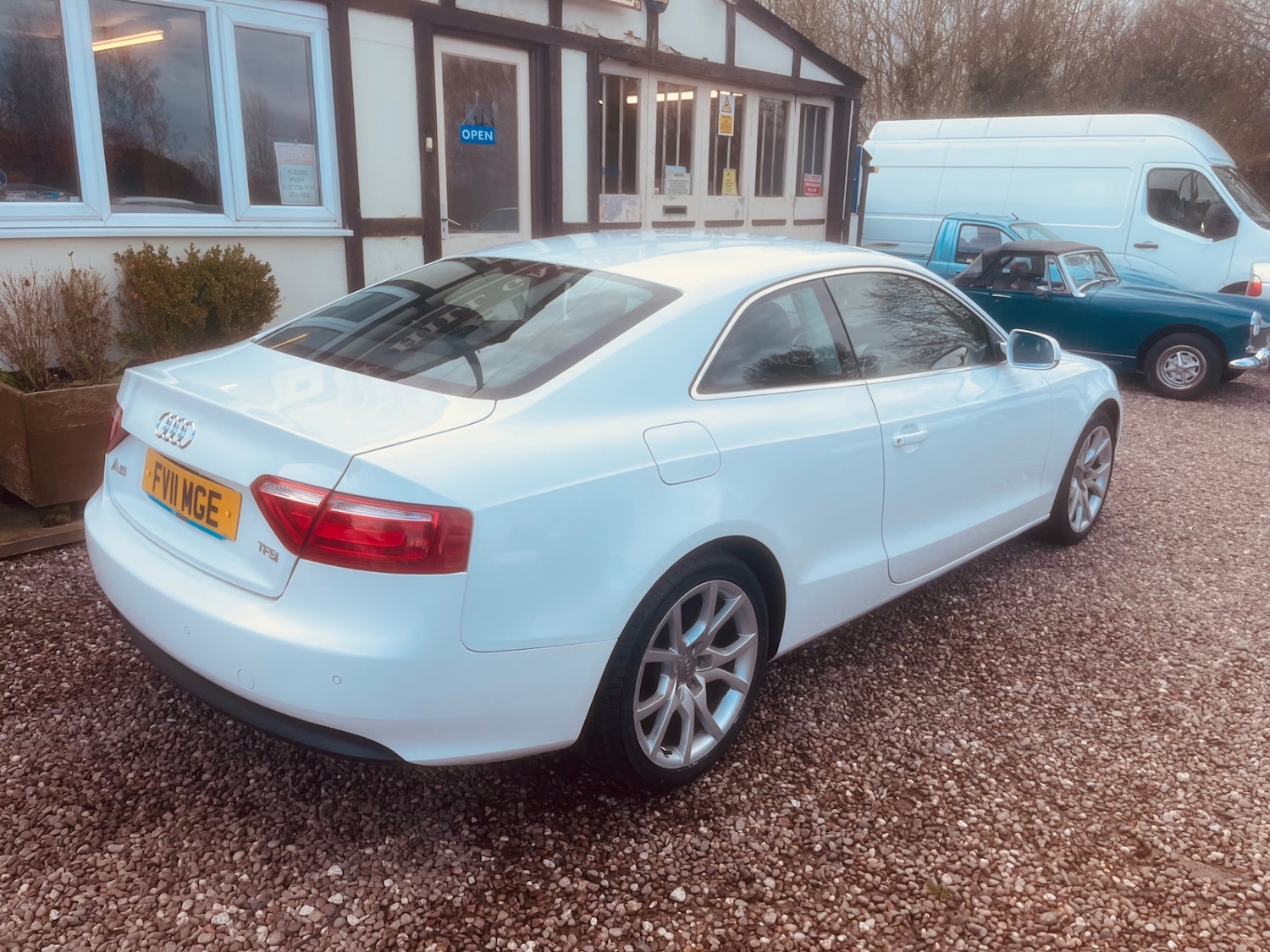 Used Audi A5 2011 for sale - 77716252: Photo 4