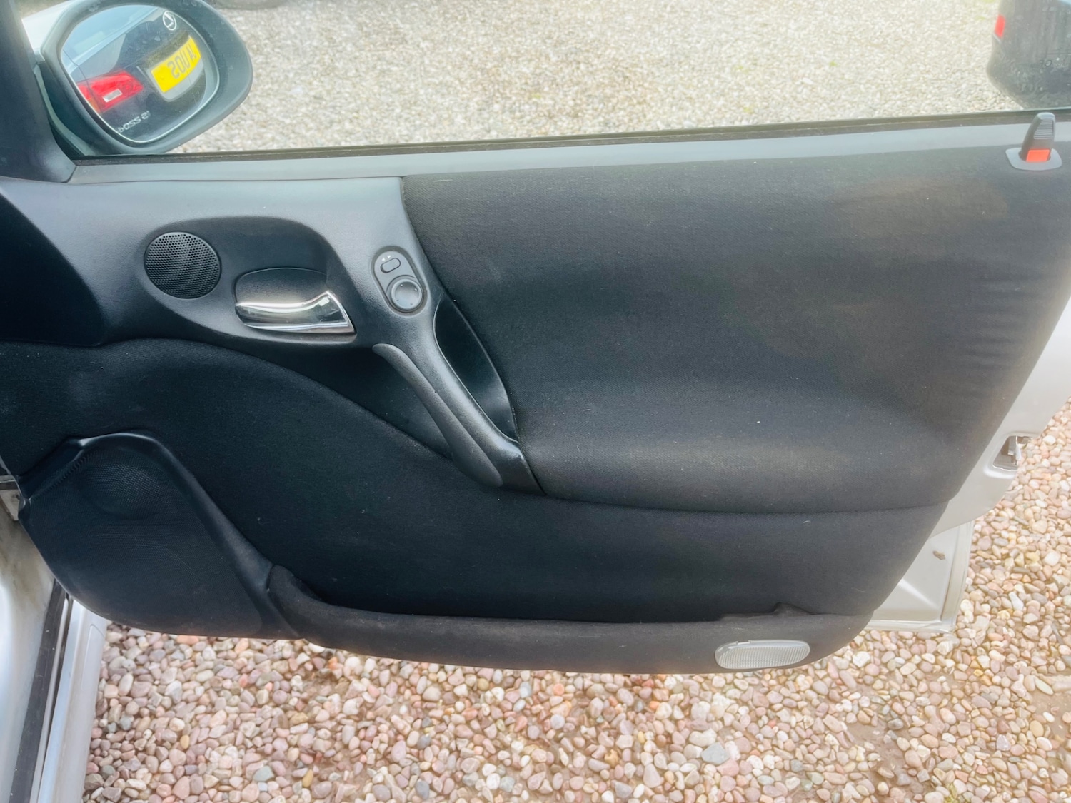 Used Vauxhall Vectra 2002 for sale - 78209919: Photo 13