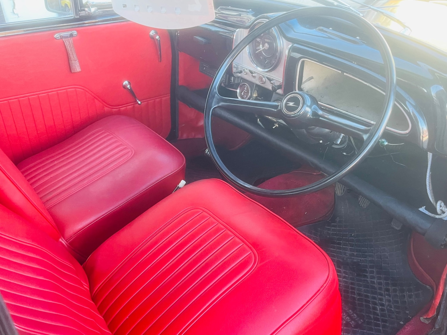 Used Morris Minor 1965 for sale - 76693691: Photo 11