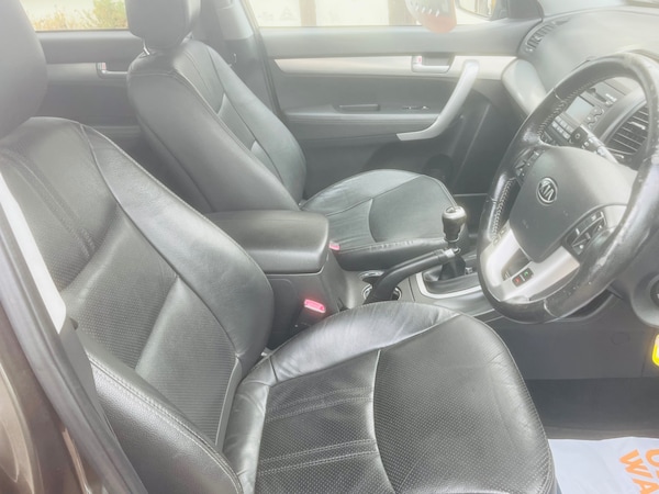 Used Kia Sorento 2010 for sale - 76330153: Photo 12