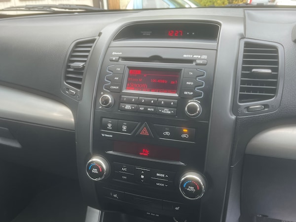 Used Kia Sorento 2010 for sale - 76330153: Photo 13