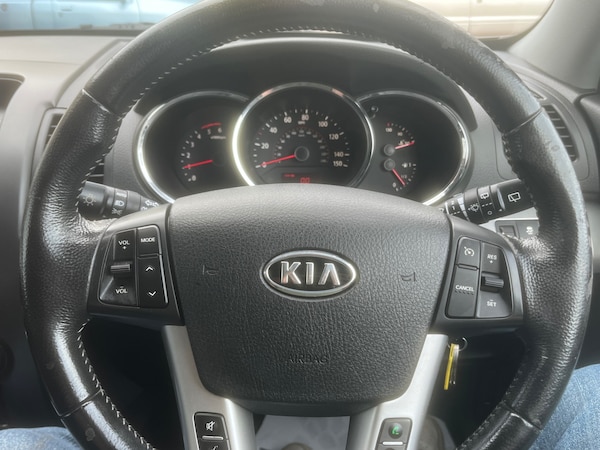 Used Kia Sorento 2010 for sale - 76330153: Photo 15