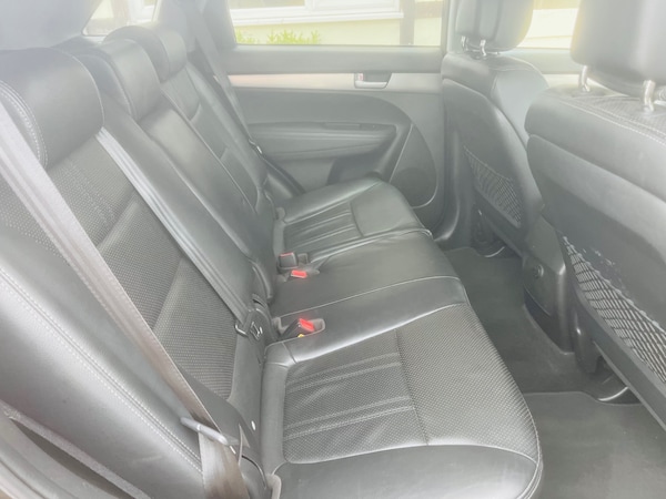 Used Kia Sorento 2010 for sale - 76330153: Photo 9