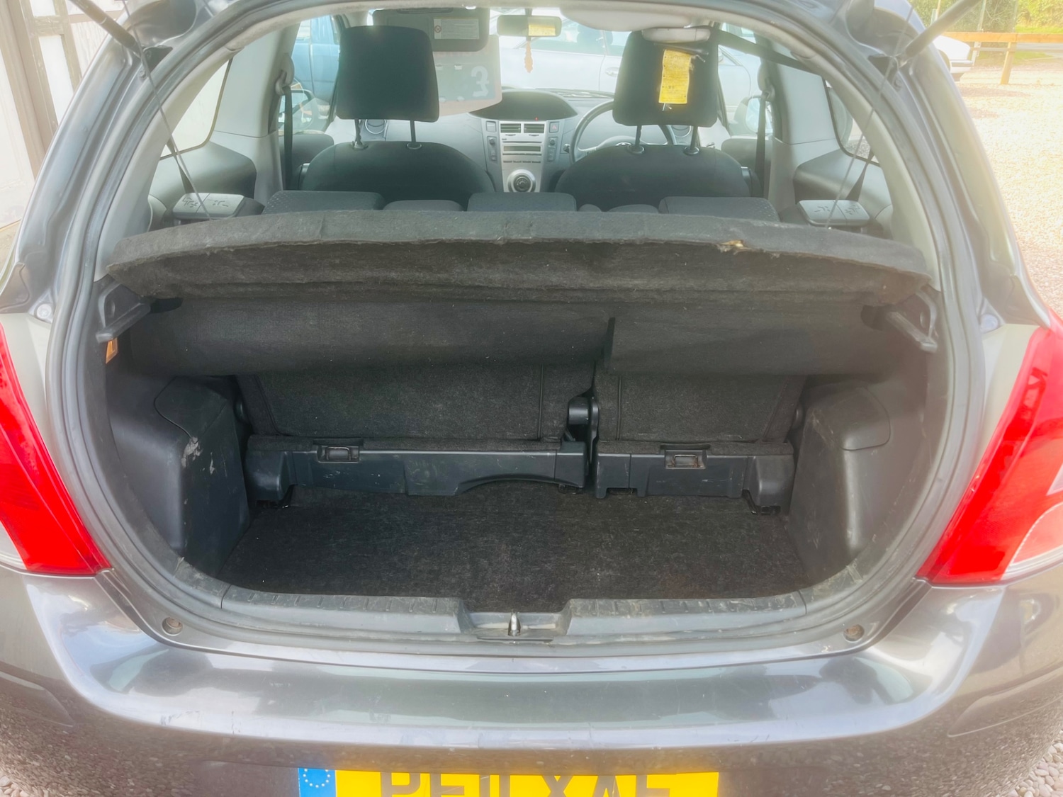 Used Toyota Yaris 2011 for sale - 77947300: Photo 7