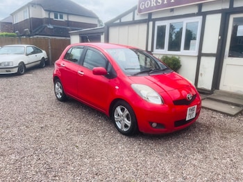 Used Toyota Yaris 2010 for sale - 78801600: Photo