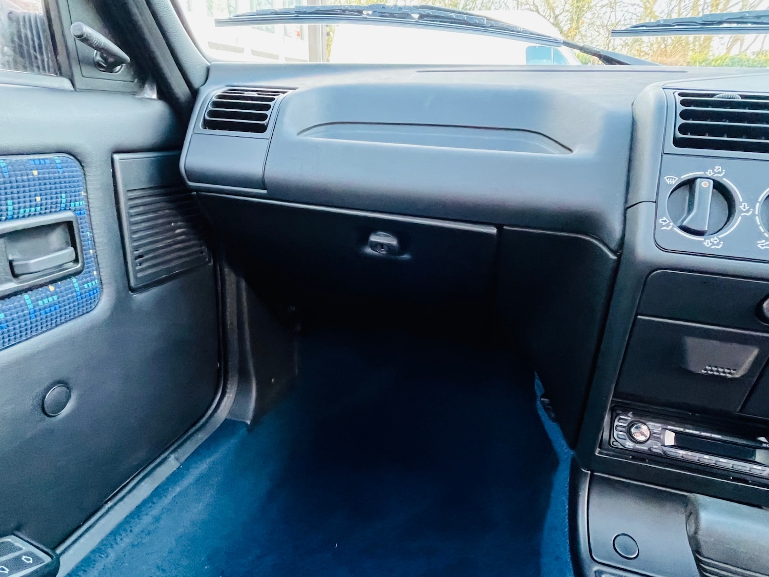 Used Peugeot 205 1995 for sale - 76794935: Photo 19