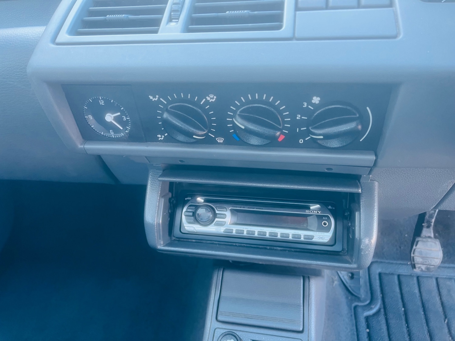 Used Renault Clio 1997 for sale - 77917501: Photo 13