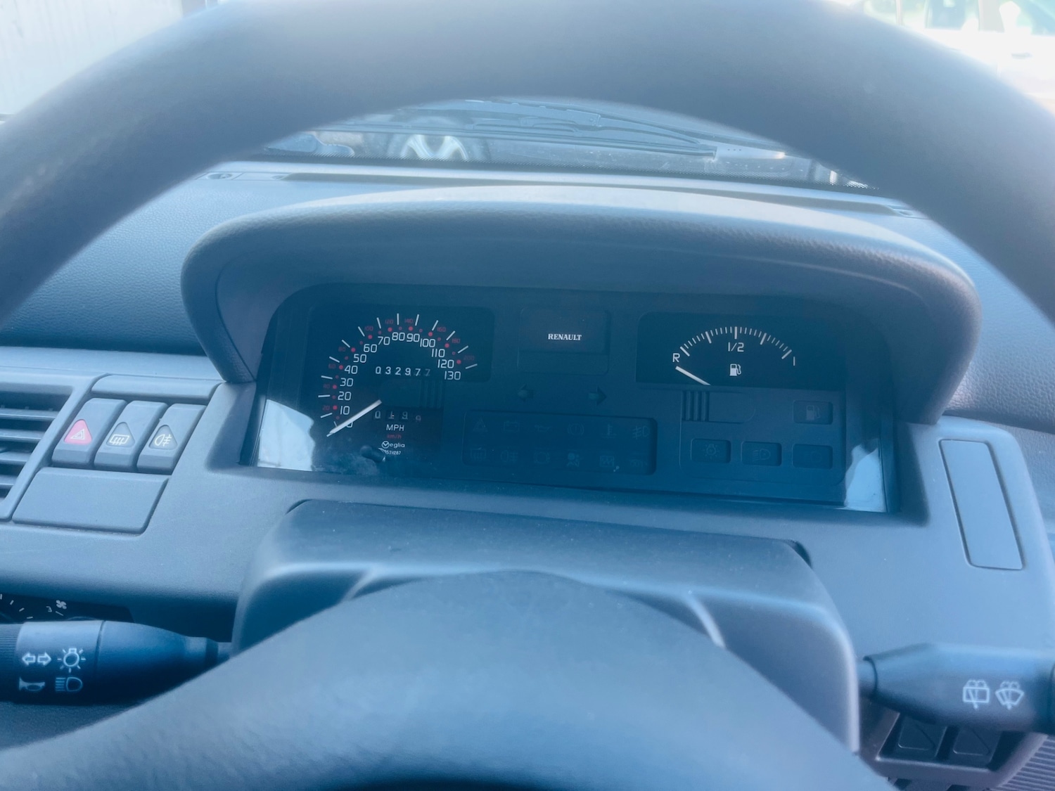 Used Renault Clio 1997 for sale - 77917501: Photo 16