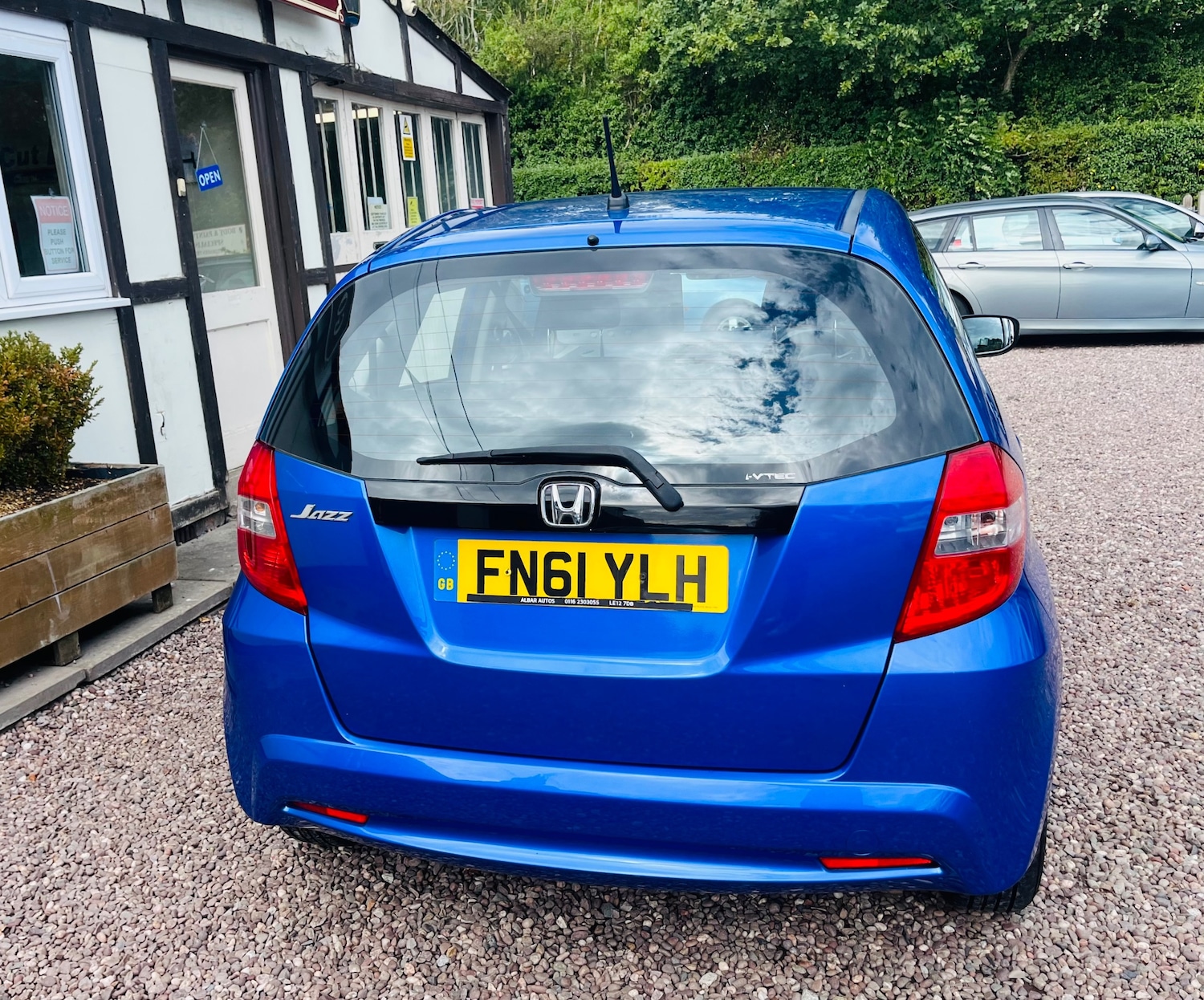 Vehicle 5