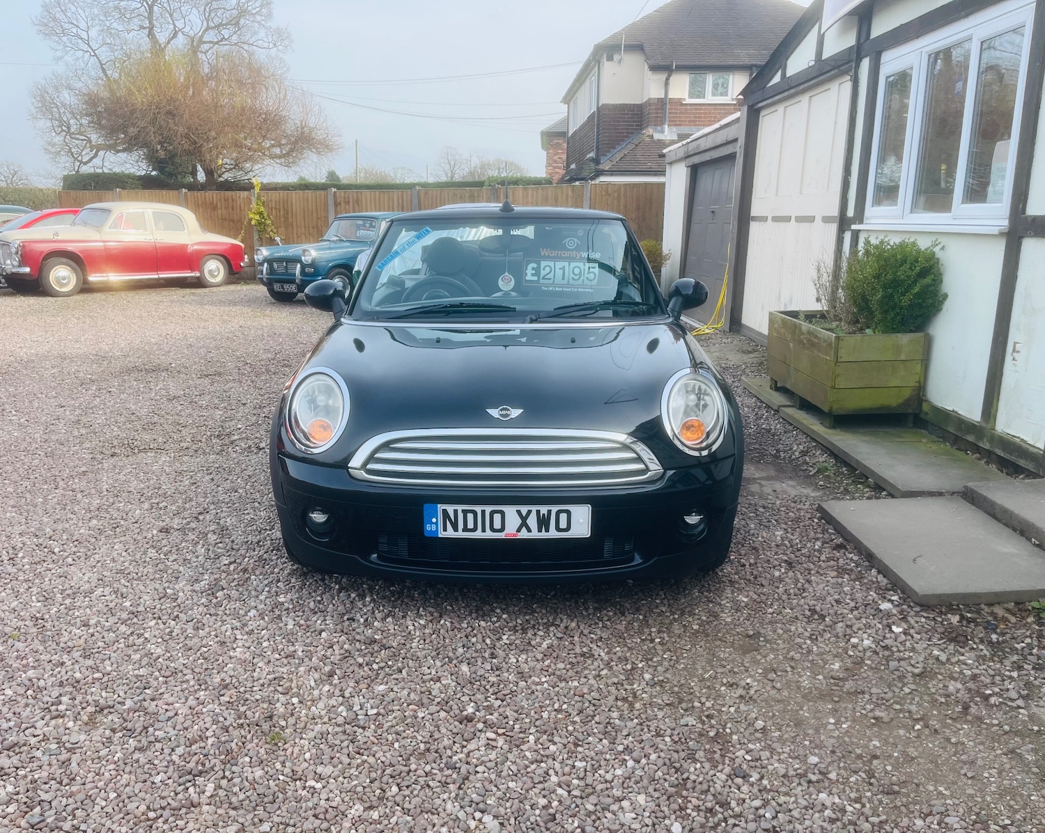 Used MINI Convertible 2010 for sale - 77964927: Photo 2
