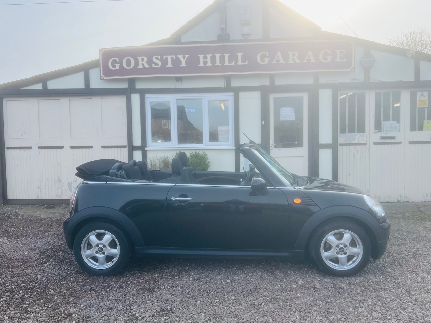 Used MINI Convertible 2010 for sale - 77964927: Photo 3