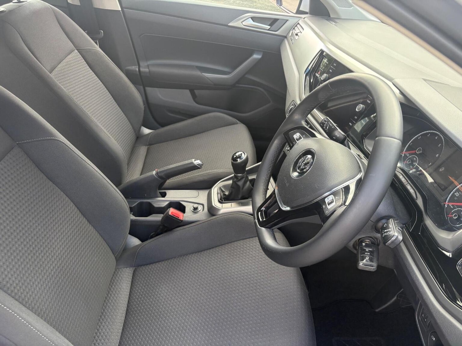 Used Volkswagen Polo 2018 for sale - 76712706: Photo 7