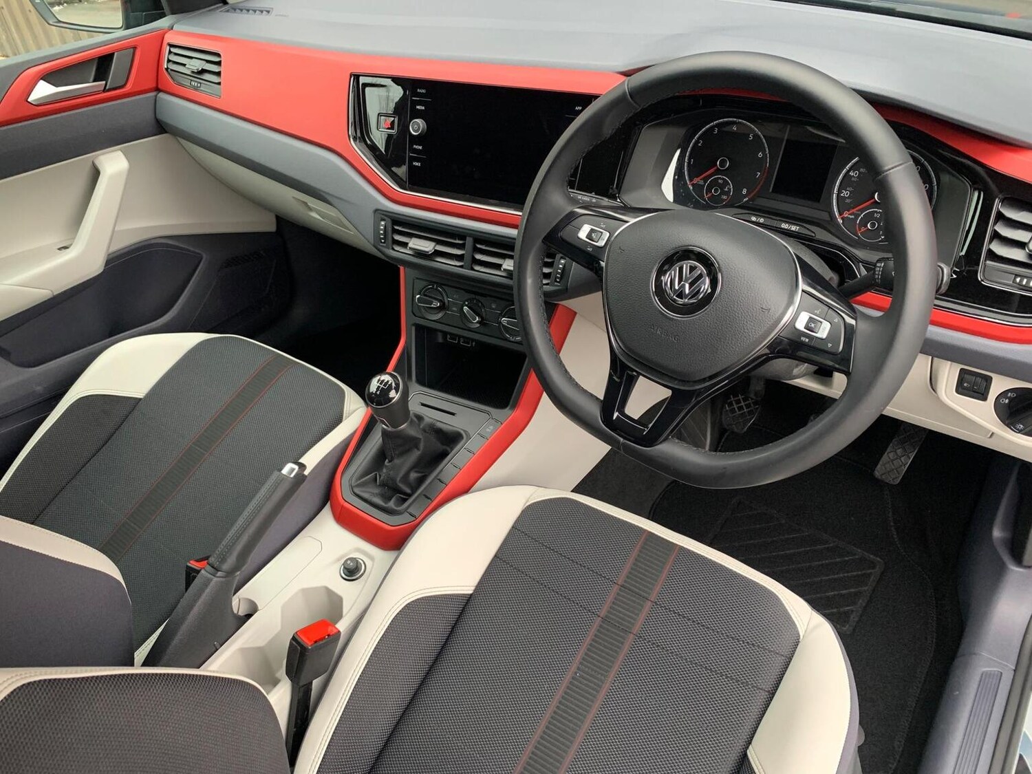 Used Volkswagen Polo 2019 for sale - 76911147: Photo 6