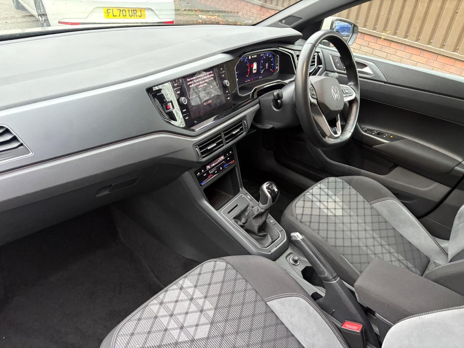 Used Volkswagen Polo 2022 for sale - 76618727: Photo 3