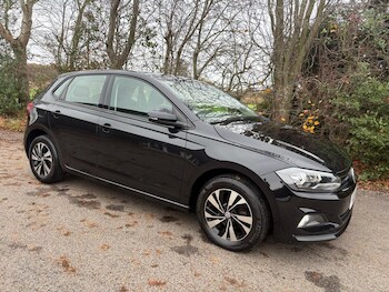 Used Volkswagen Polo 2018 for sale - 76618620: Photo