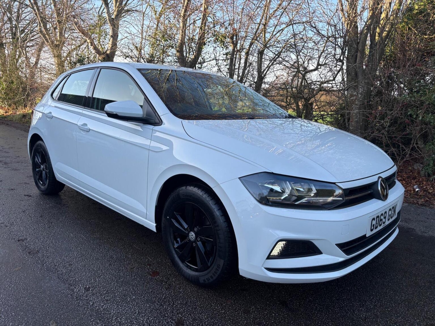 Used Volkswagen Polo 2019 for sale - 76918441: Photo 1