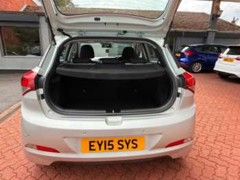 Used Hyundai i20 2015 for sale - 75198212: Photo