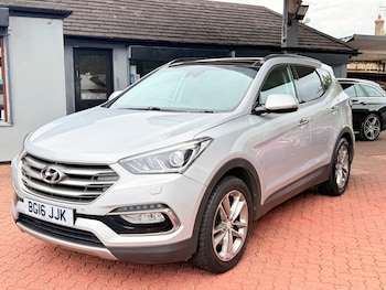 Used Hyundai Santa Fe 2016 for sale - 78856932: Photo