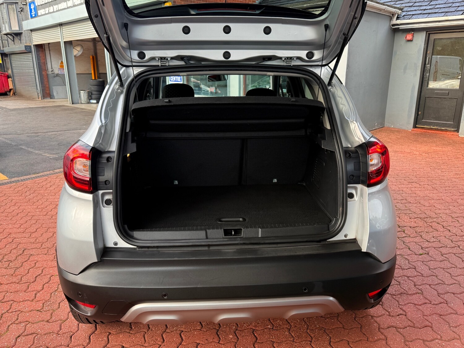 Vehicle 21