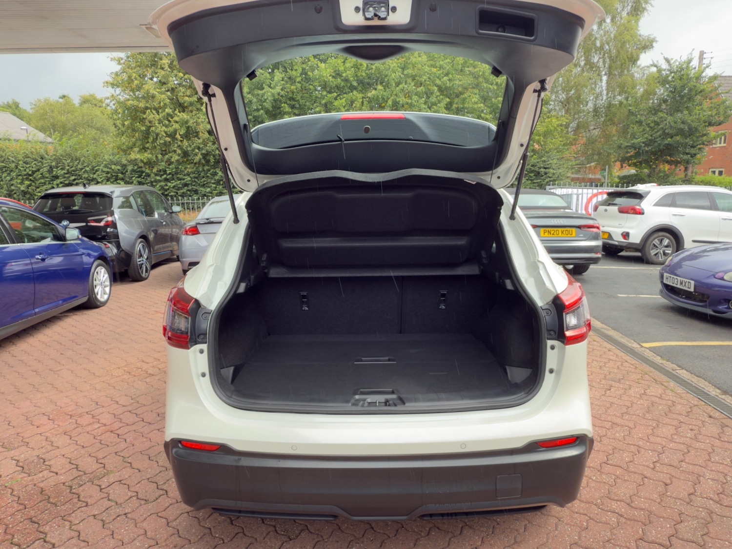 Vehicle 21