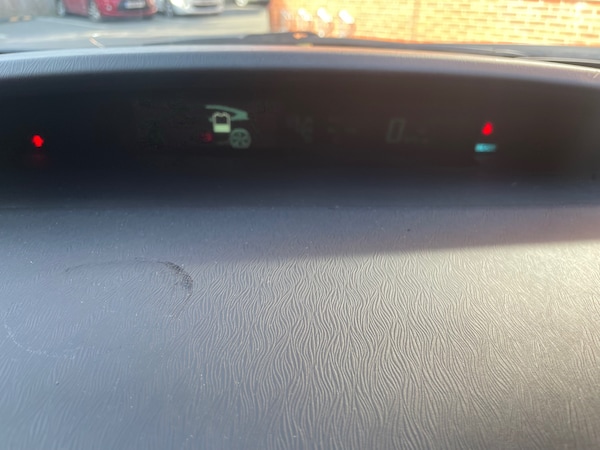 Used Toyota Prius 2012 for sale - 76233018: Photo 15