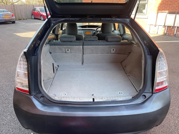Used Toyota Prius 2012 for sale - 76233018: Photo 16