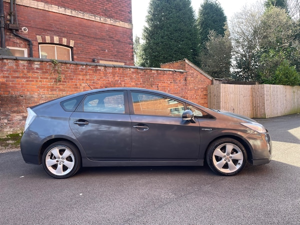 Used Toyota Prius 2012 for sale - 76233018: Photo 9