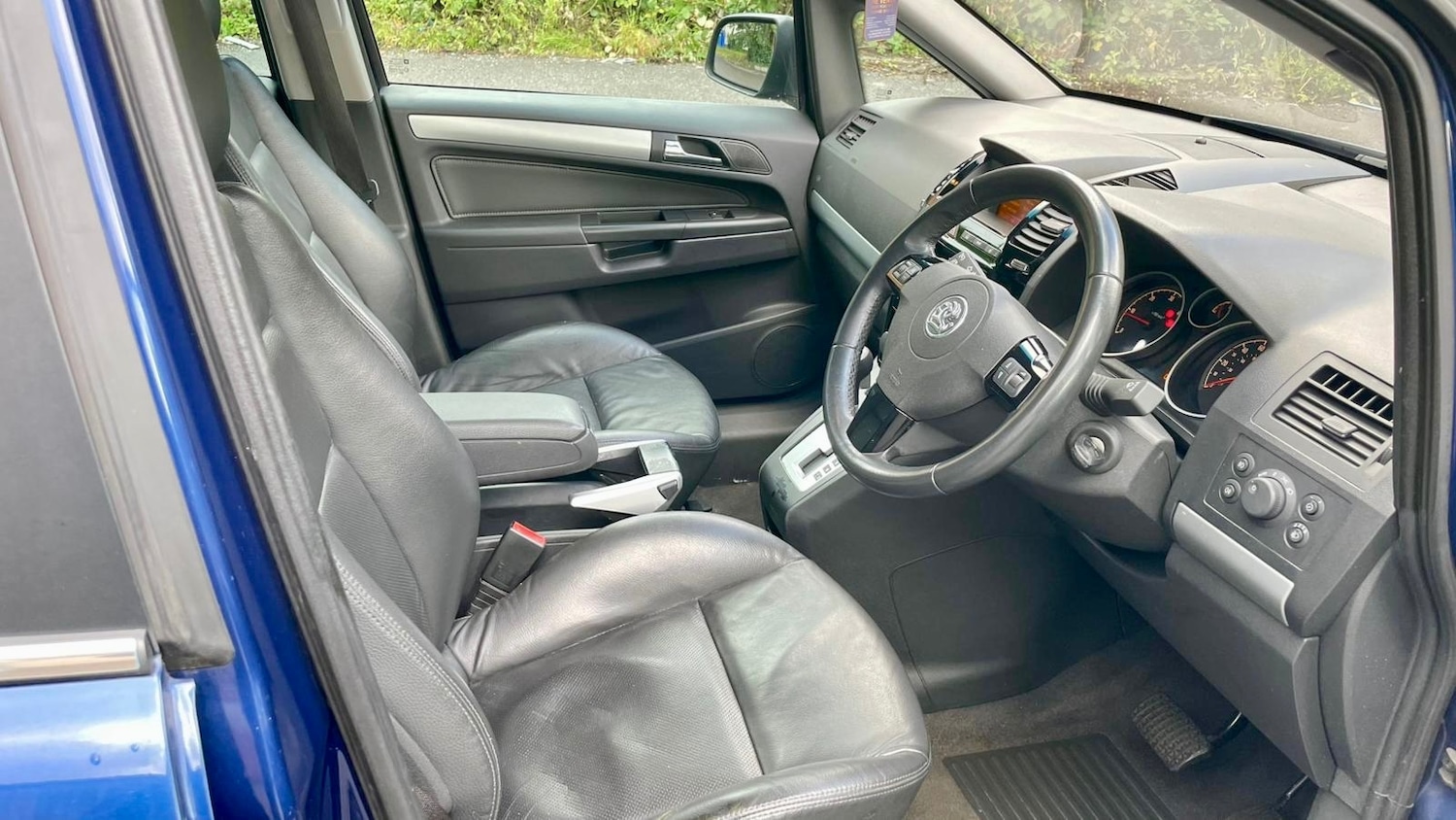 Used Vauxhall Zafira 2010 for sale - 75973521: Photo 6