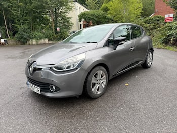 Used Renault Clio 2015 for sale - 79869536: Photo