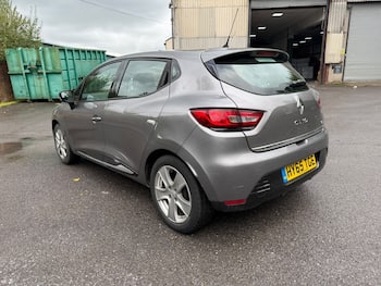 Used Renault Clio 2015 for sale - 79869536: Photo