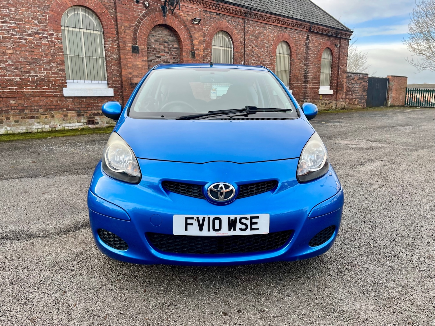 Used Toyota AYGO 2010 for sale - 77392717: Photo 3
