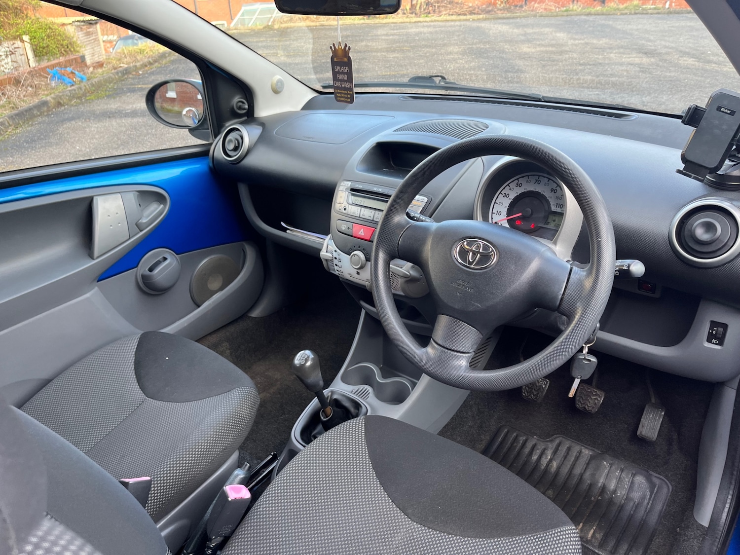 Used Toyota AYGO 2010 for sale - 77392717: Photo 9