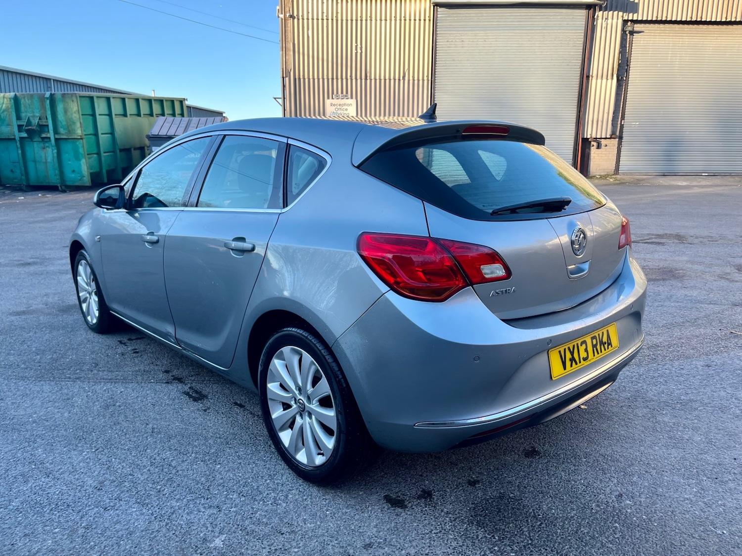 Used Vauxhall Astra 2013 for sale - 77093990: Photo 5