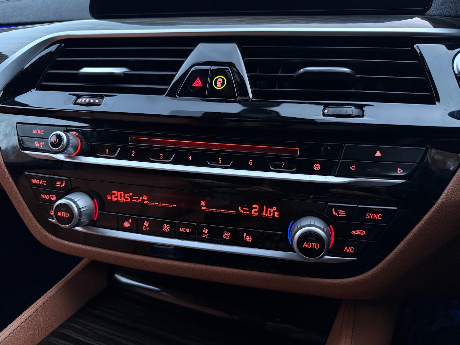 Used BMW 5 Series 2017 for sale - 76480550: Photo 10