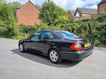 Used Mercedes-Benz E-Class 2009 for sale - 75939008: Photo
