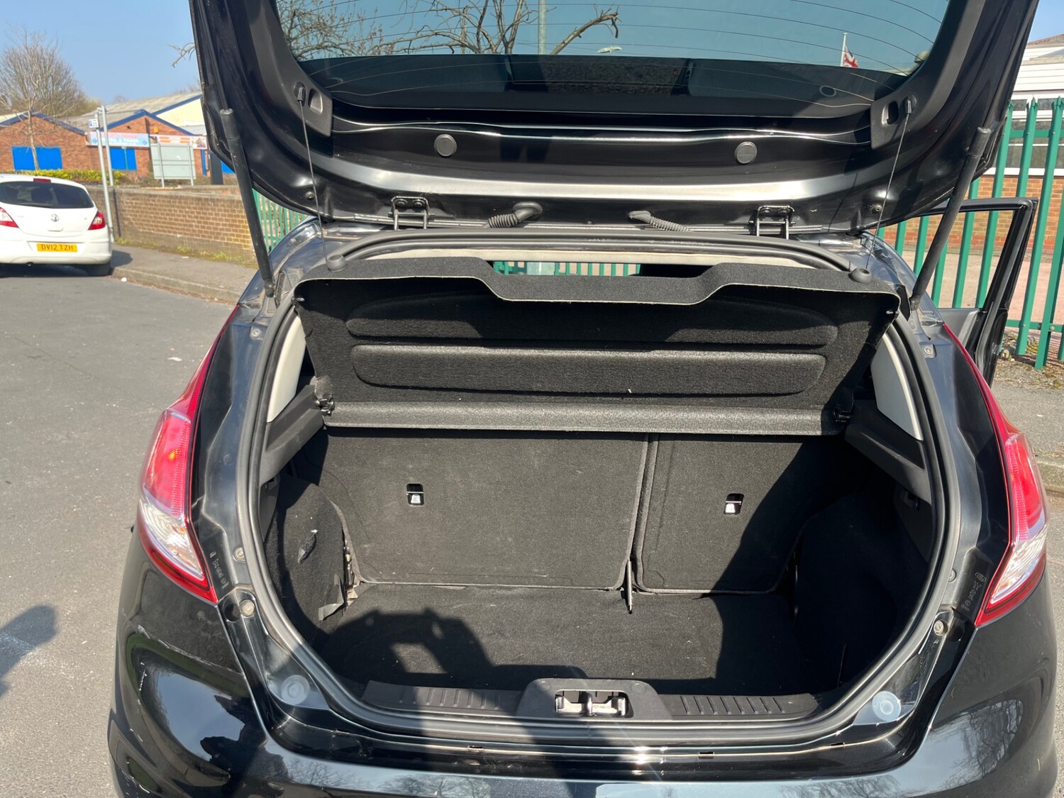 Used Ford Fiesta 2015 for sale - 77975581: Photo 12