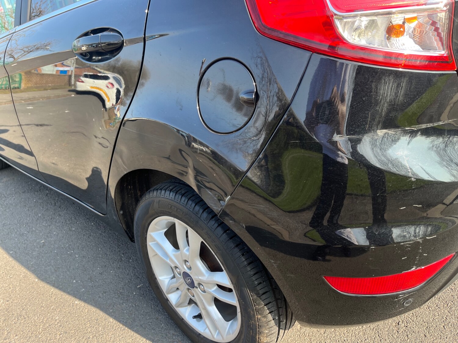 Used Ford Fiesta 2015 for sale - 77975581: Photo 13