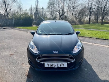 Used Ford Fiesta 2015 for sale - 77975581: Photo