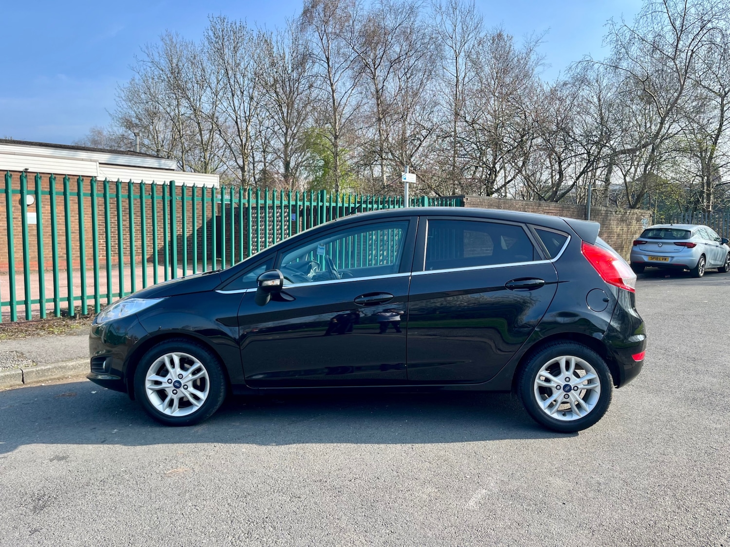 Used Ford Fiesta 2015 for sale - 77975581: Photo 4