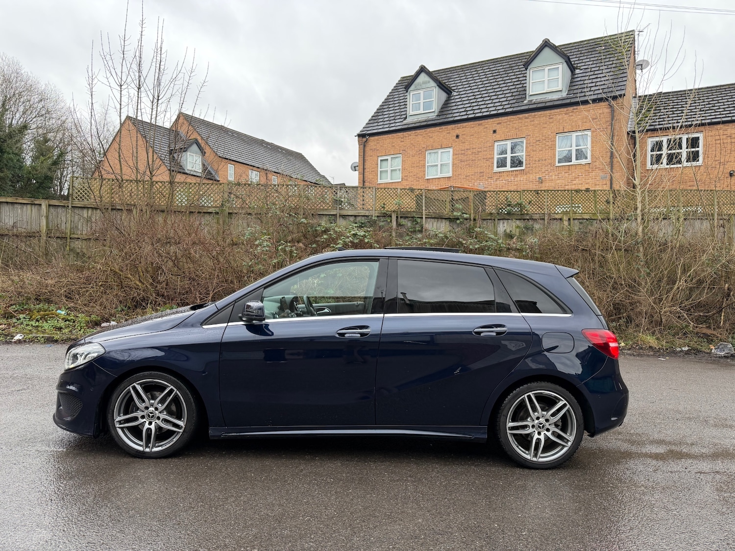 Used Mercedes-Benz B Class 2017 for sale - 77312544: Photo 4