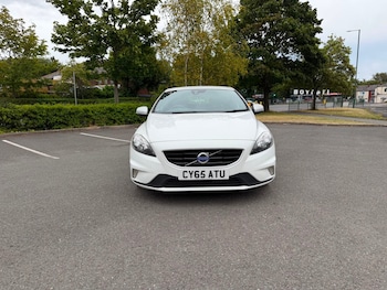 Used Volvo V40 2015 for sale - 79566206: Photo