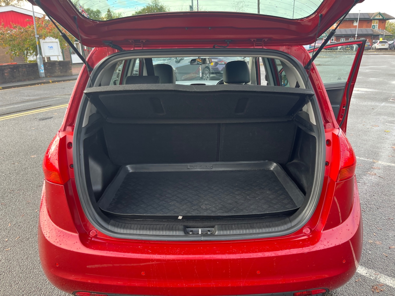 Used Kia Venga 2017 for sale - 76404904: Photo 13