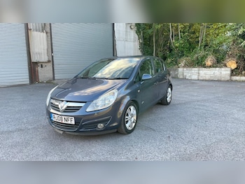Vauxhall - Corsa