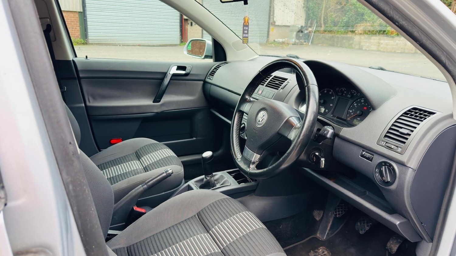 Used Volkswagen Polo 2008 for sale - 77080938: Photo 2