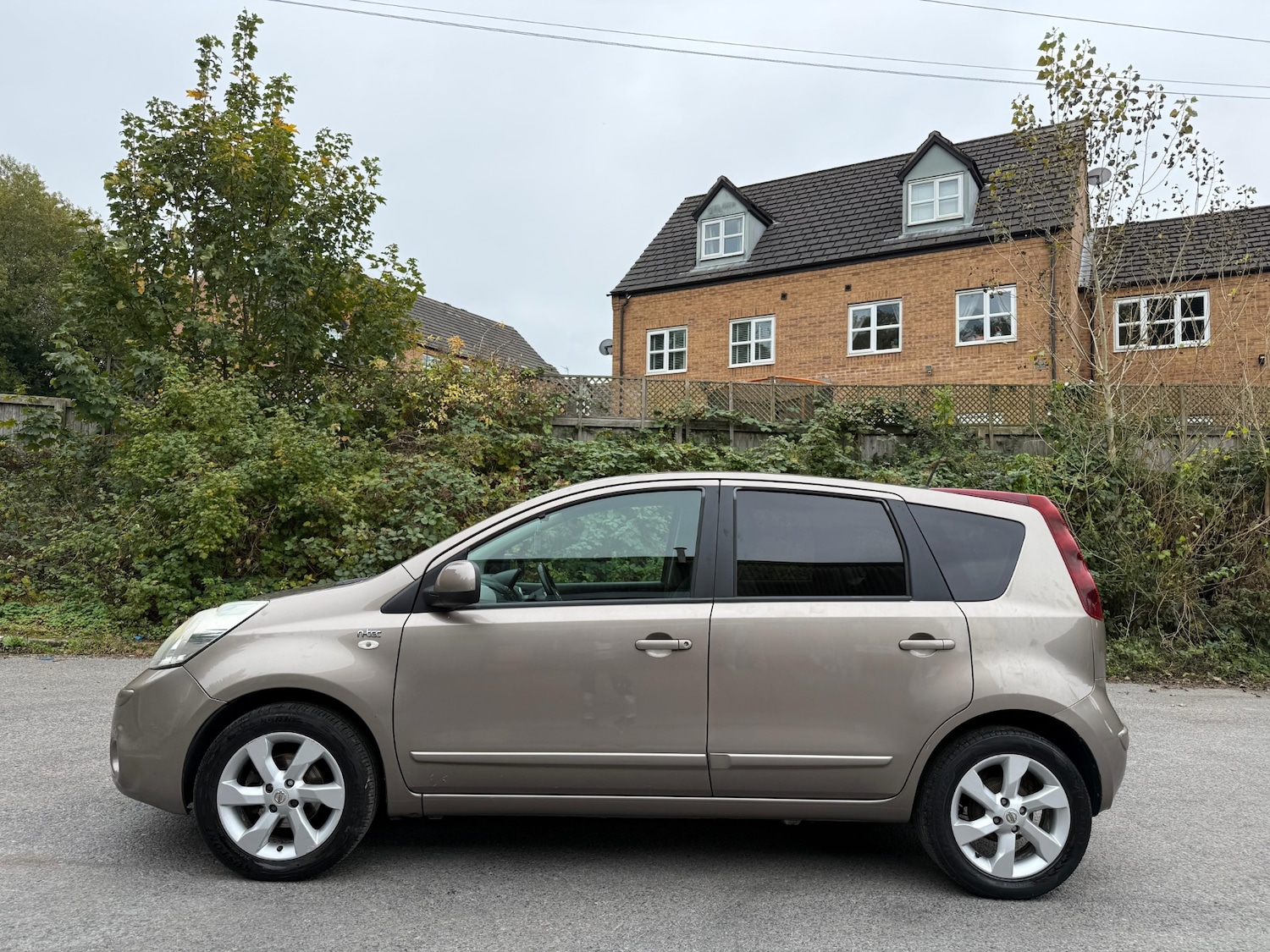 Used Nissan Note 2010 for sale - 76272378: Photo 6